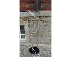 Garderobenständer (3-Punktfuß)